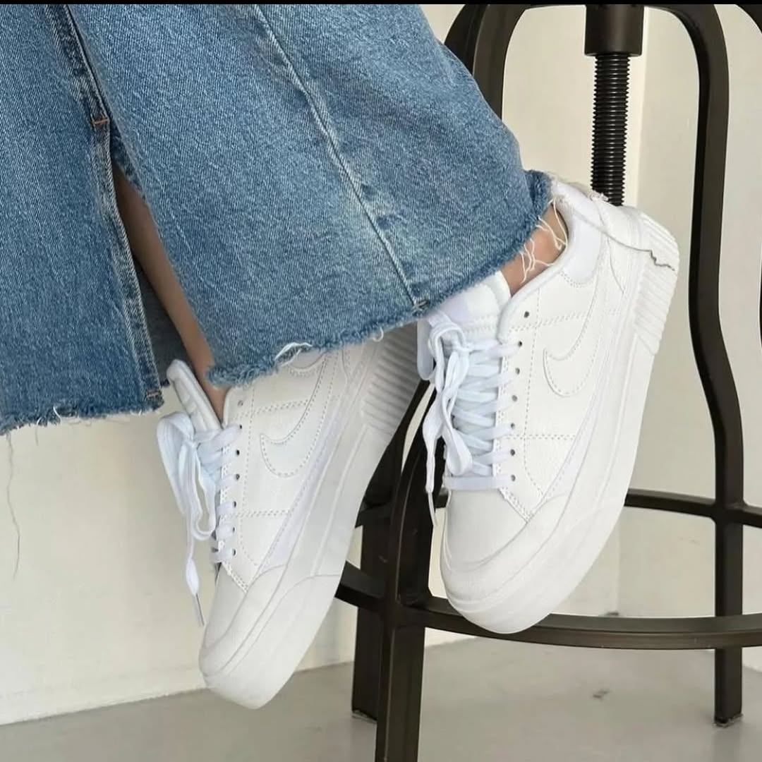 Nike legacy blanche
