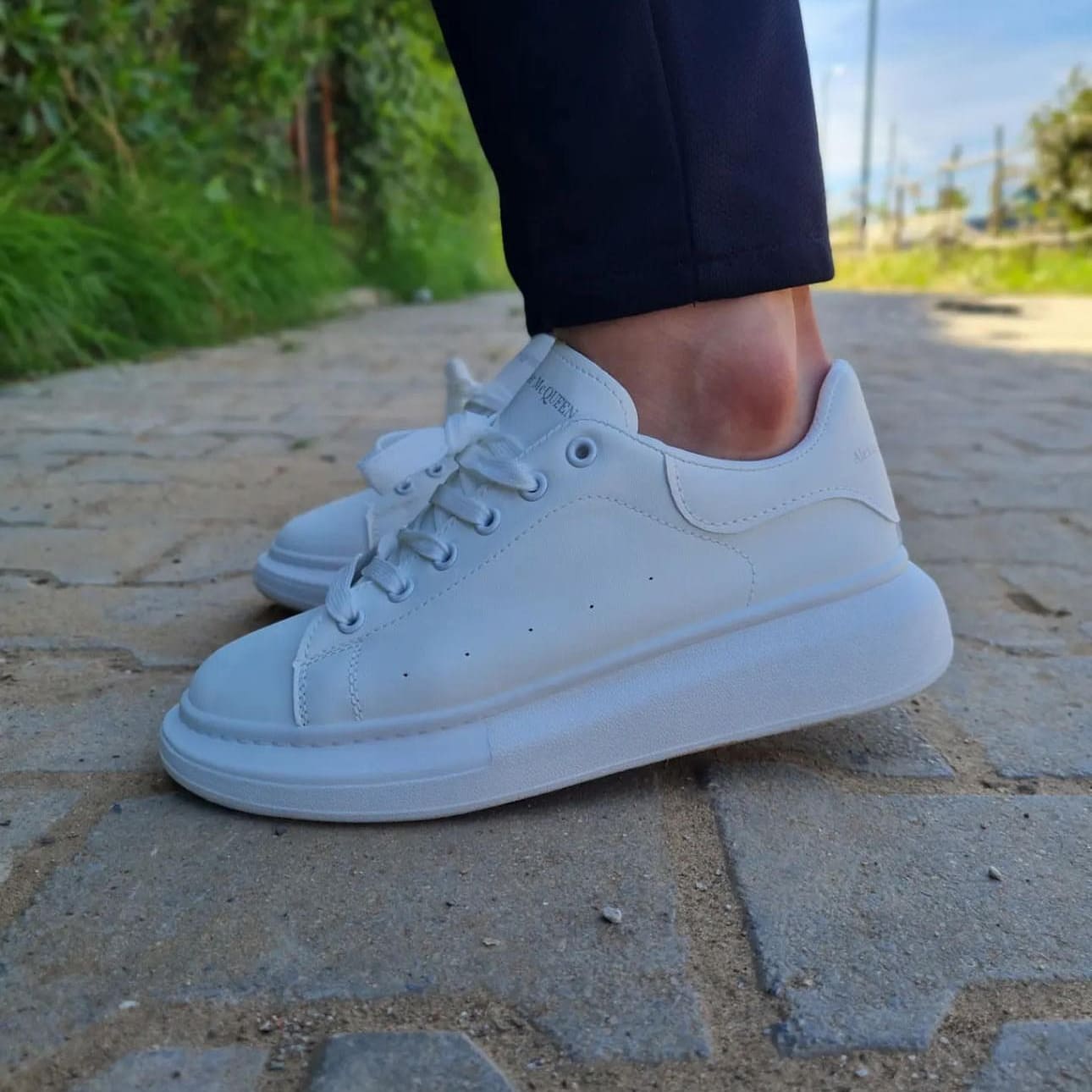MCQUEEN ALEXANDRE