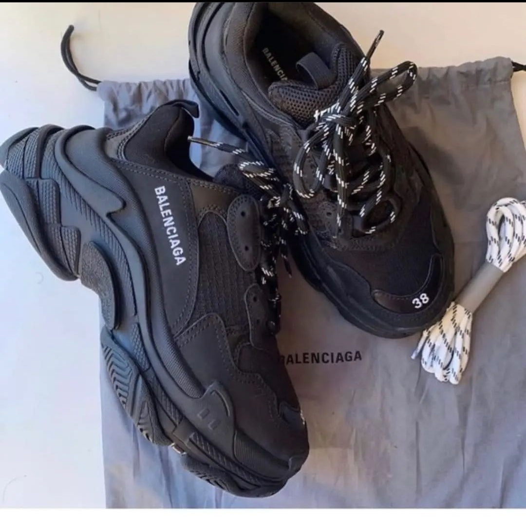 BALENCIAGA TRIPLE S