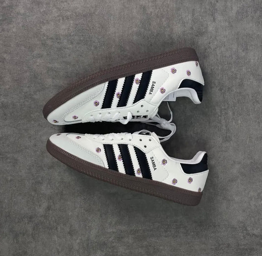 Adidas samba flowers 🌸