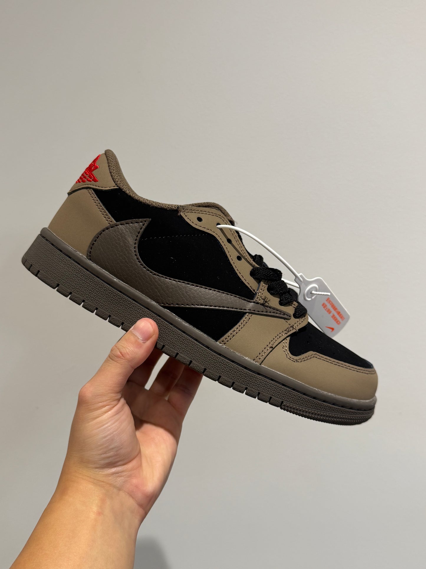 Nike Travis scoot maron maron