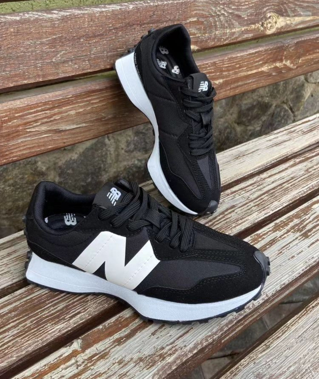 NEW BALANCE 327 NOIR