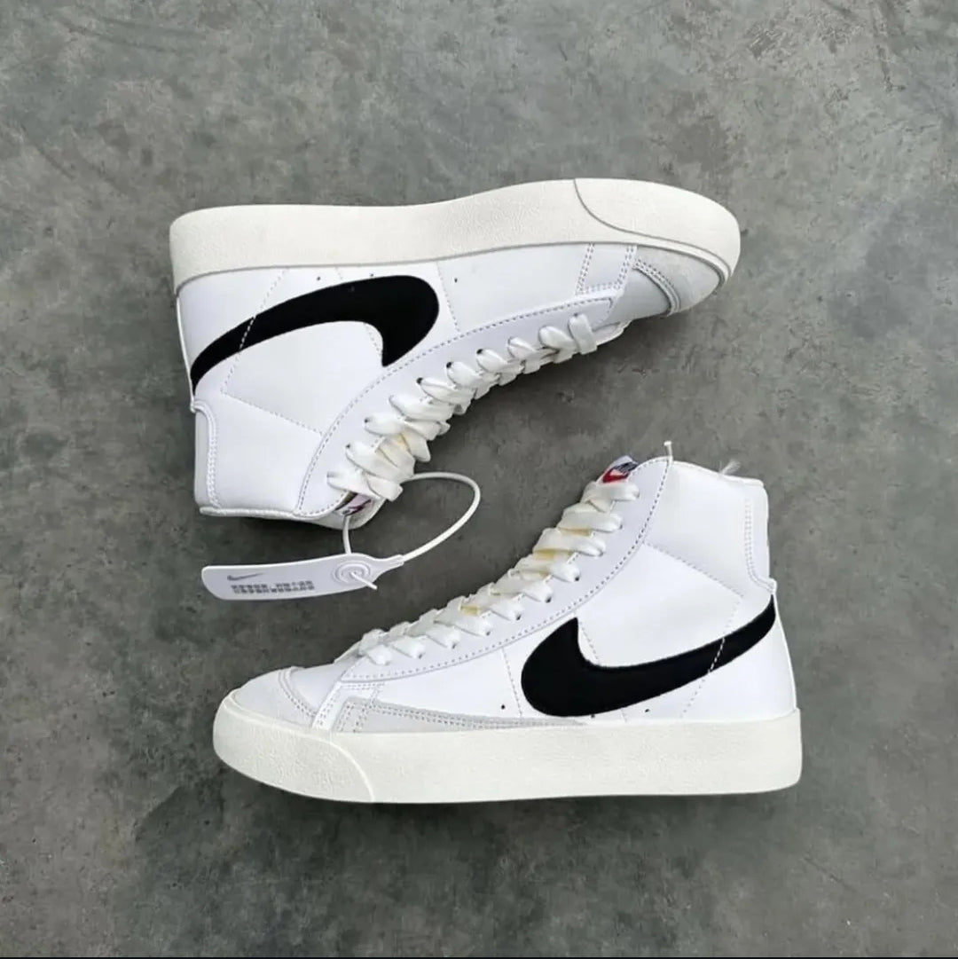NIKE BLAZER MID'77