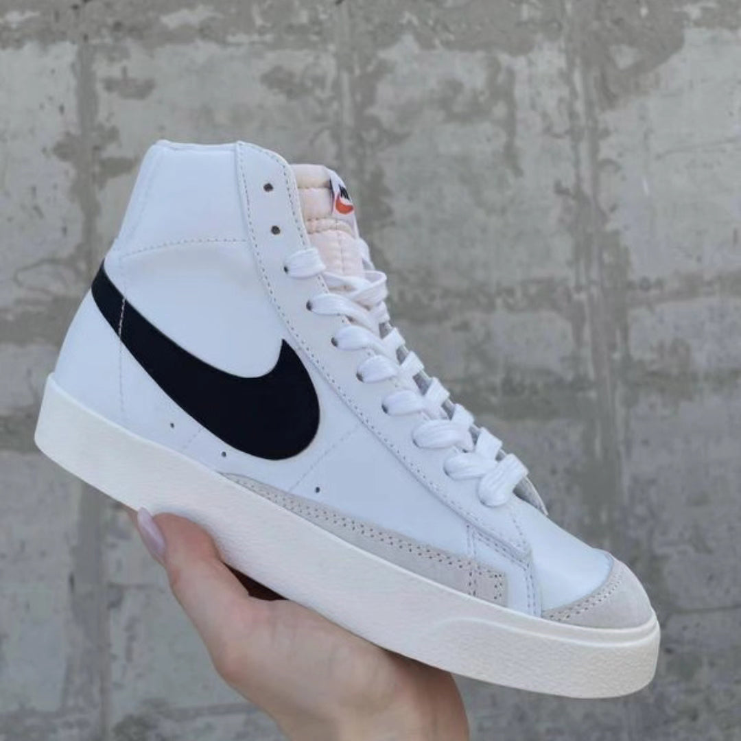 NIKE BLAZER MID'77