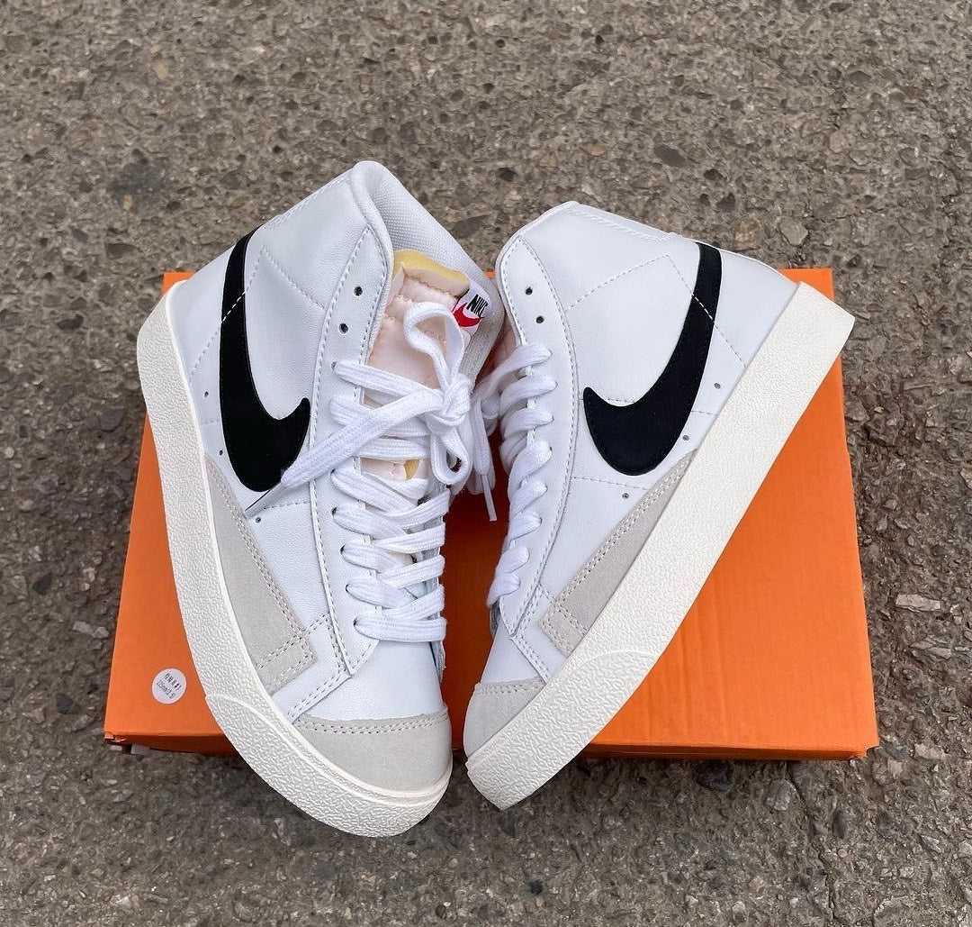 NIKE BLAZER MID'77