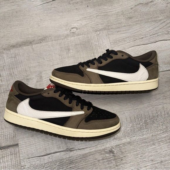 Nike Travis scoot mocha maron