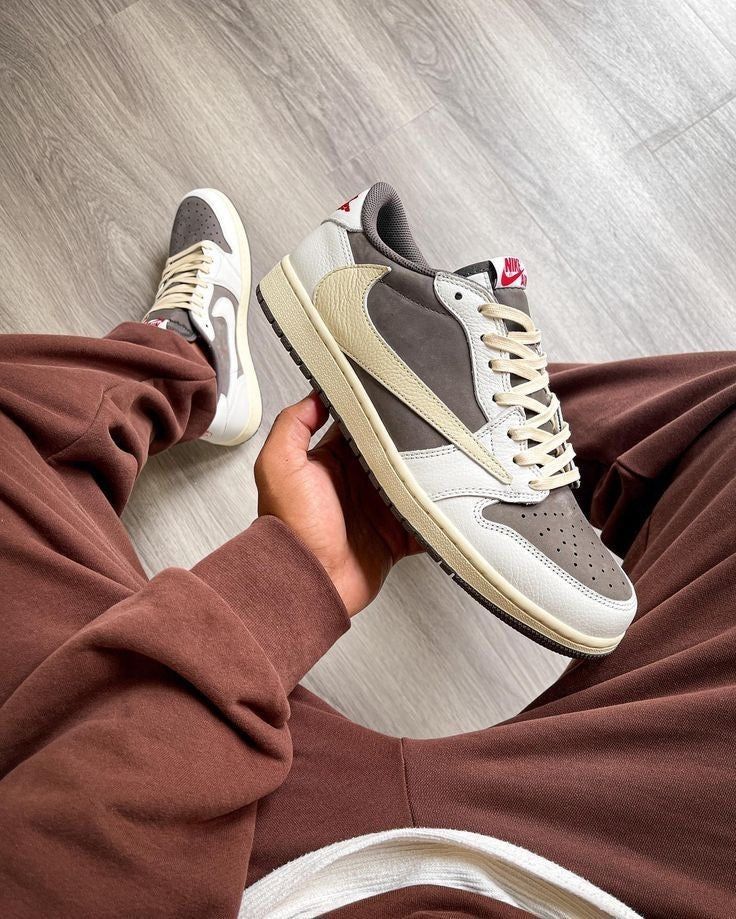 Nike Travis scoot mocha