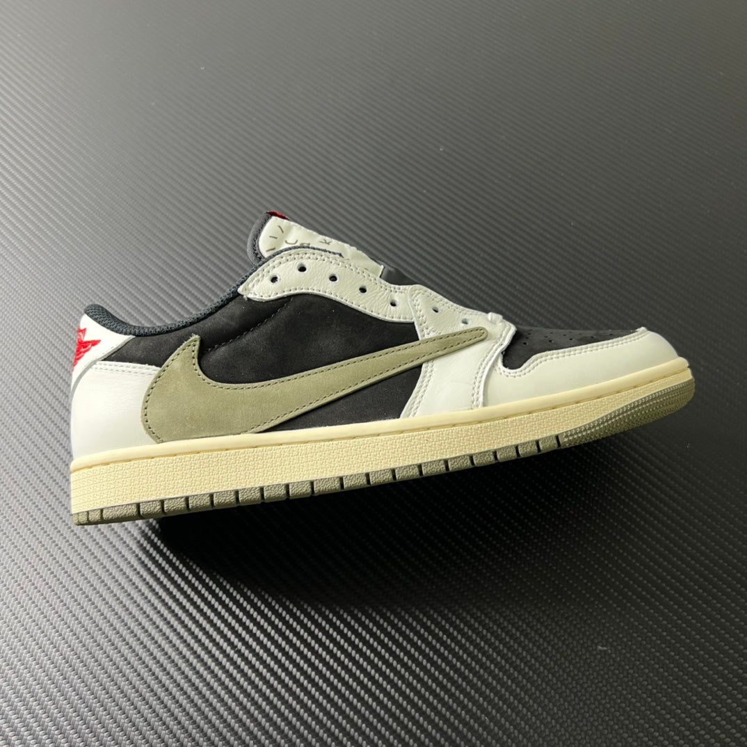 Nike Travis scoot olive